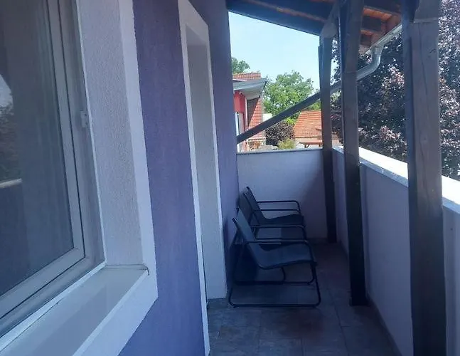 Hedys Apartment